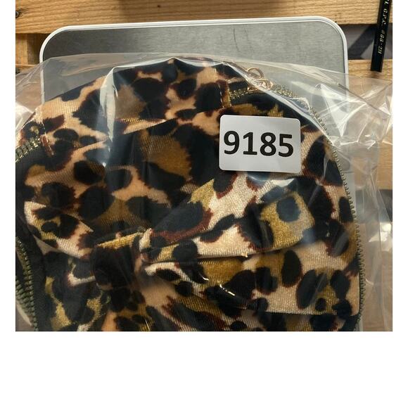 JS by Jessica Simpson Cheetah Print Jewelry Case 6" x 6" Zipper Case - Picture 10 of 10